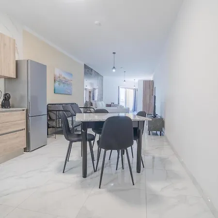 Spacious, 1br With Comfortable Bed In Tarxien Apartmán