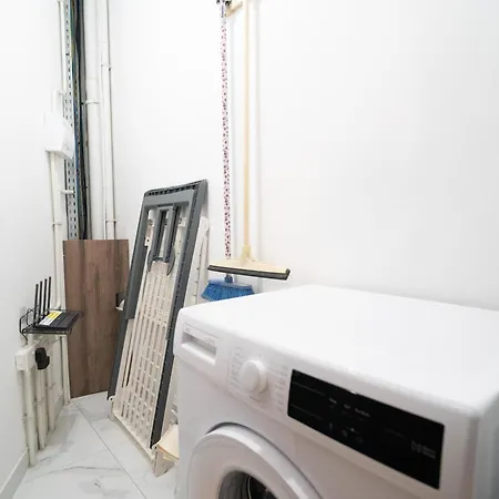 Spacious, 1br With Comfortable Bed In Tarxien