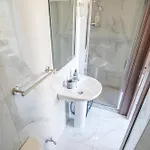 Spacious, 1br With Comfortable Bed In Tarxien