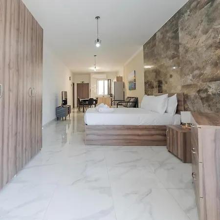 Spacious, 1br With Comfortable Bed In Tarxien Żabbar
